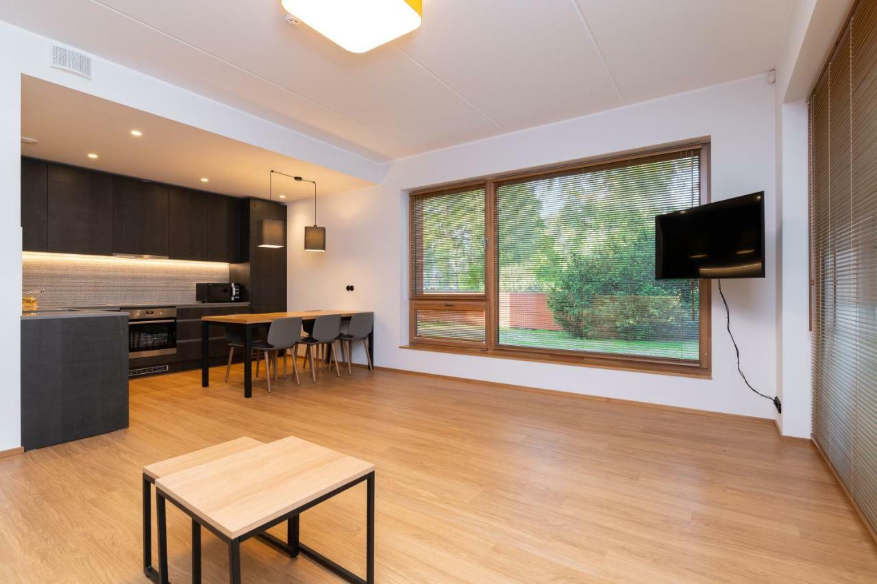Self-Check-In 2 Bedroom Apartment With A Terrace And Free Parking Tallin Exterior foto